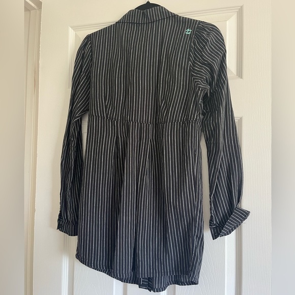 Billabong long over shirt top - Picture 4 of 6